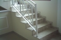 Escada em Mármore Travertino 